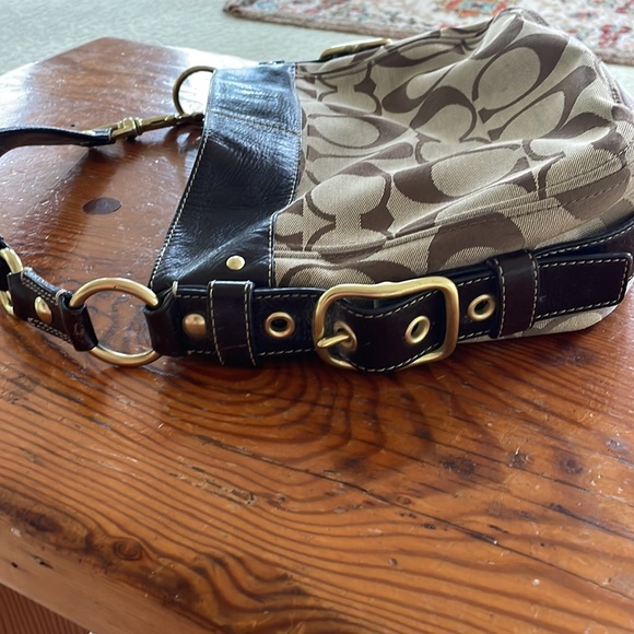 Coach Zoe Shoulder Brown Bag Women Registration No- J0849-12657 - Picture 6 of 10